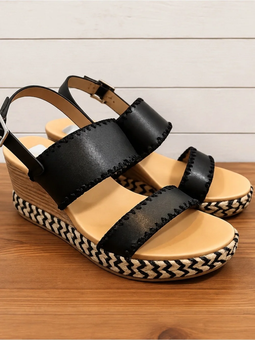 DV by Dolce Vita Black Leather Wedge Sandals Sz 11